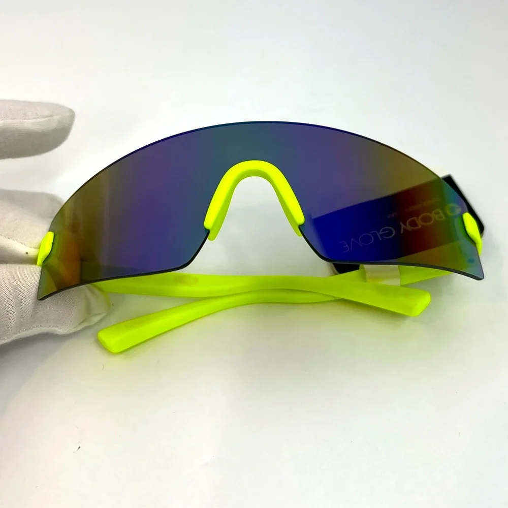 BODY GLOVE SUNGLASSES 100% UVA-UVB PROTECTION, YELLOW FRAME W/GREEN LENSES